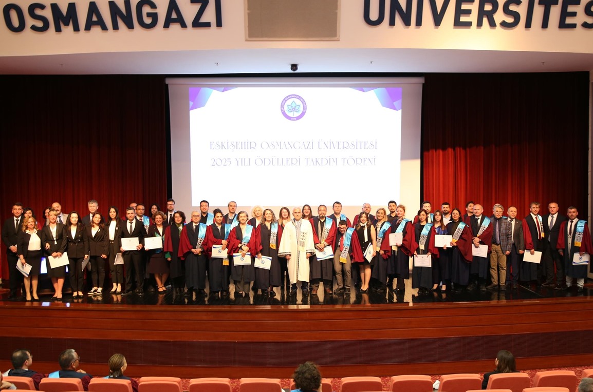 ESOGÜ 2025 Yılı Ödülleri Sahiplerini Buldu