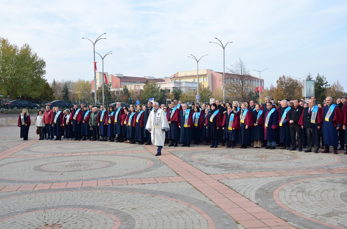 Büyük Önder Atatürk'e Anma Töreni